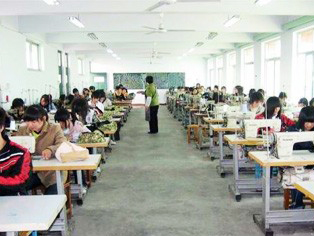 東莞廠服訂做車(chē)間